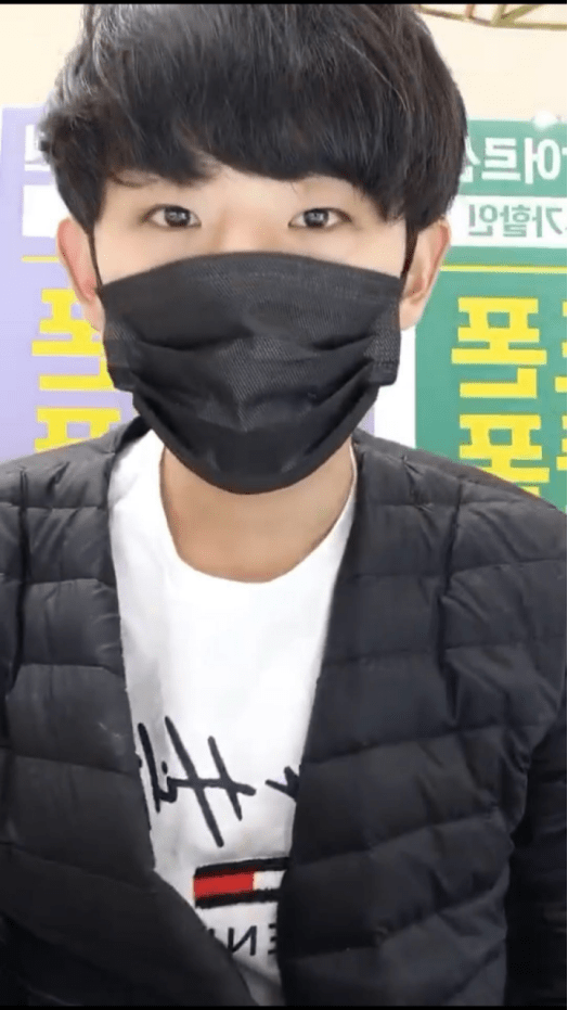 国际教育学院留学生参加我校校庆活动