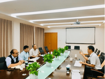 法国丝路商学院一行来访我校交流