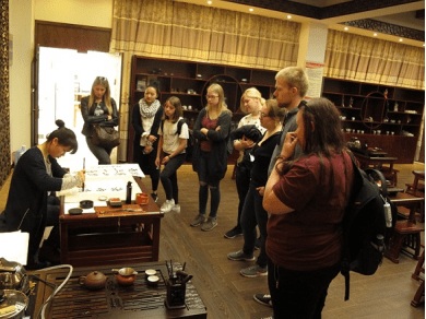 德国汉诺威交流团到访上海商学院