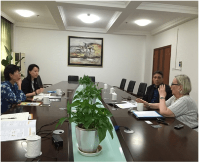 丹麦国际商学院一行到访我校