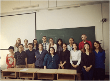 我校2015届留学生本科毕业论文答辩