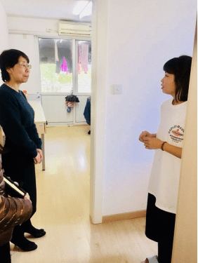 校领导贺瑛走访留学生公寓