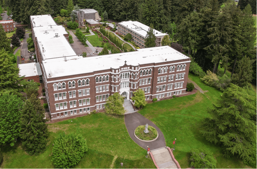 Shanghai Business School Signing a Memorandum of Understanding with Saint Martin’s University